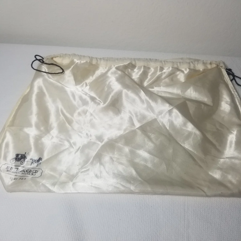 2 Coach Duster Bags - Picture 6 of 16